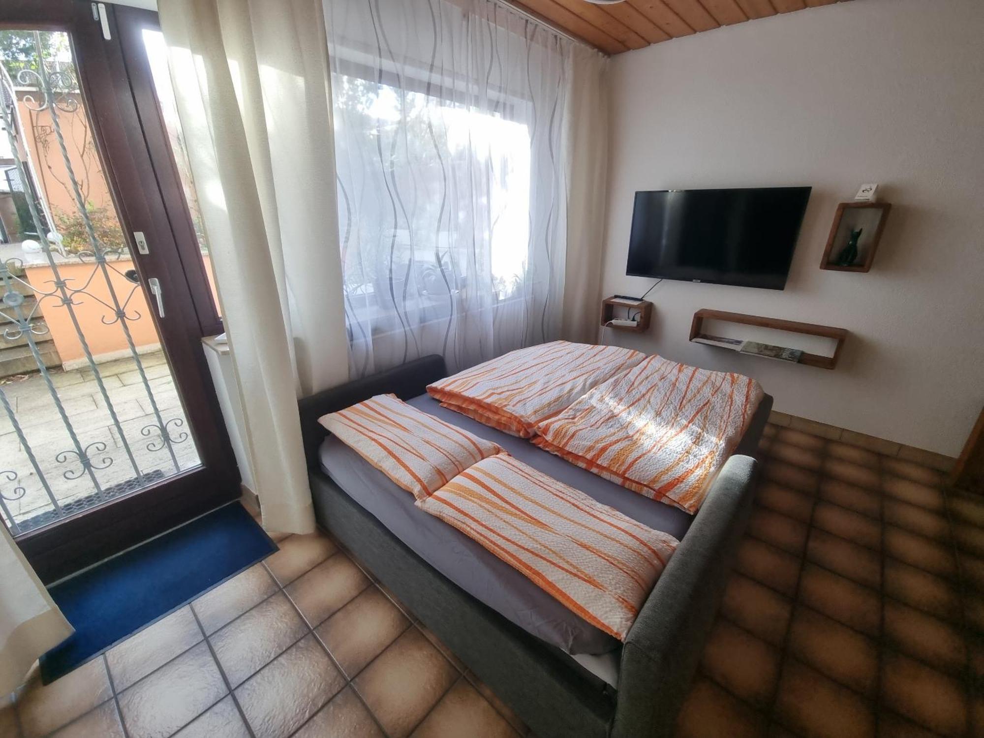 Ferienwohnung Erbachstrasse Вайблинген Экстерьер фото